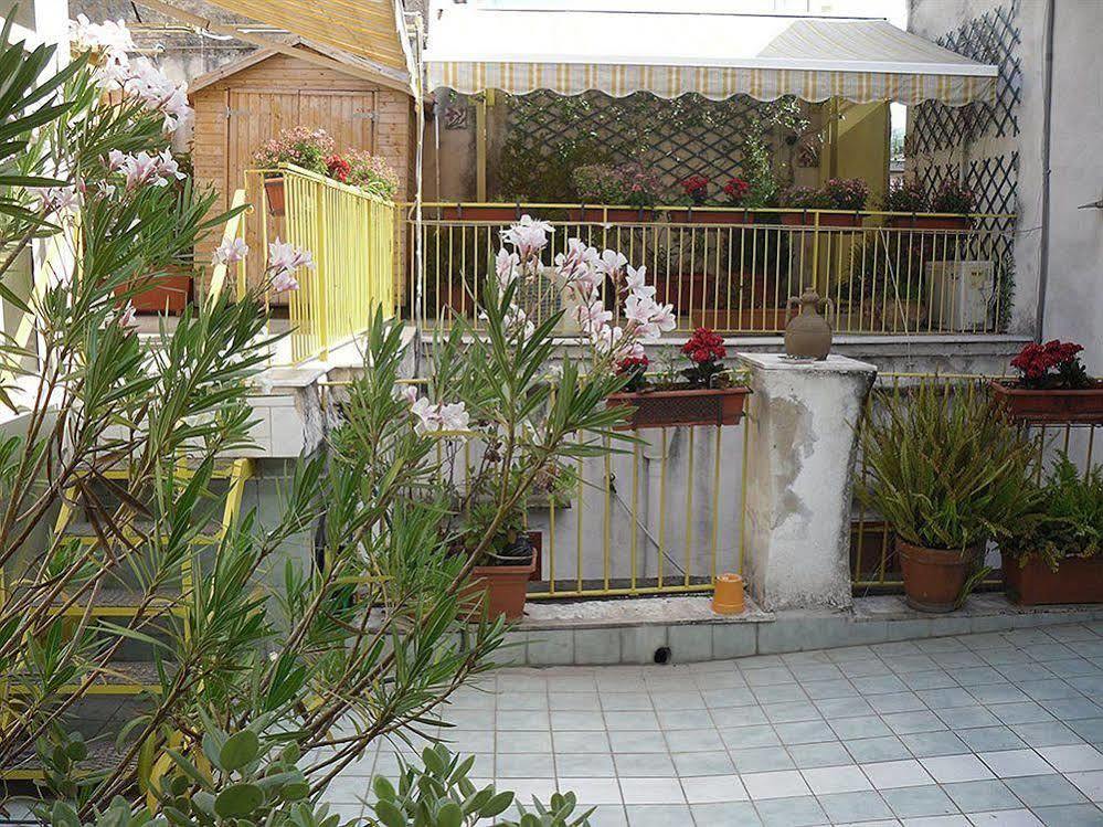 Bed&Breakfast I Vicoletti Di Napoli Esterno foto